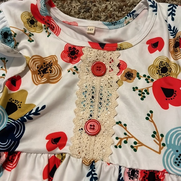 3 shirts.  The green one goes under the navy top. - Picture 3 of 4